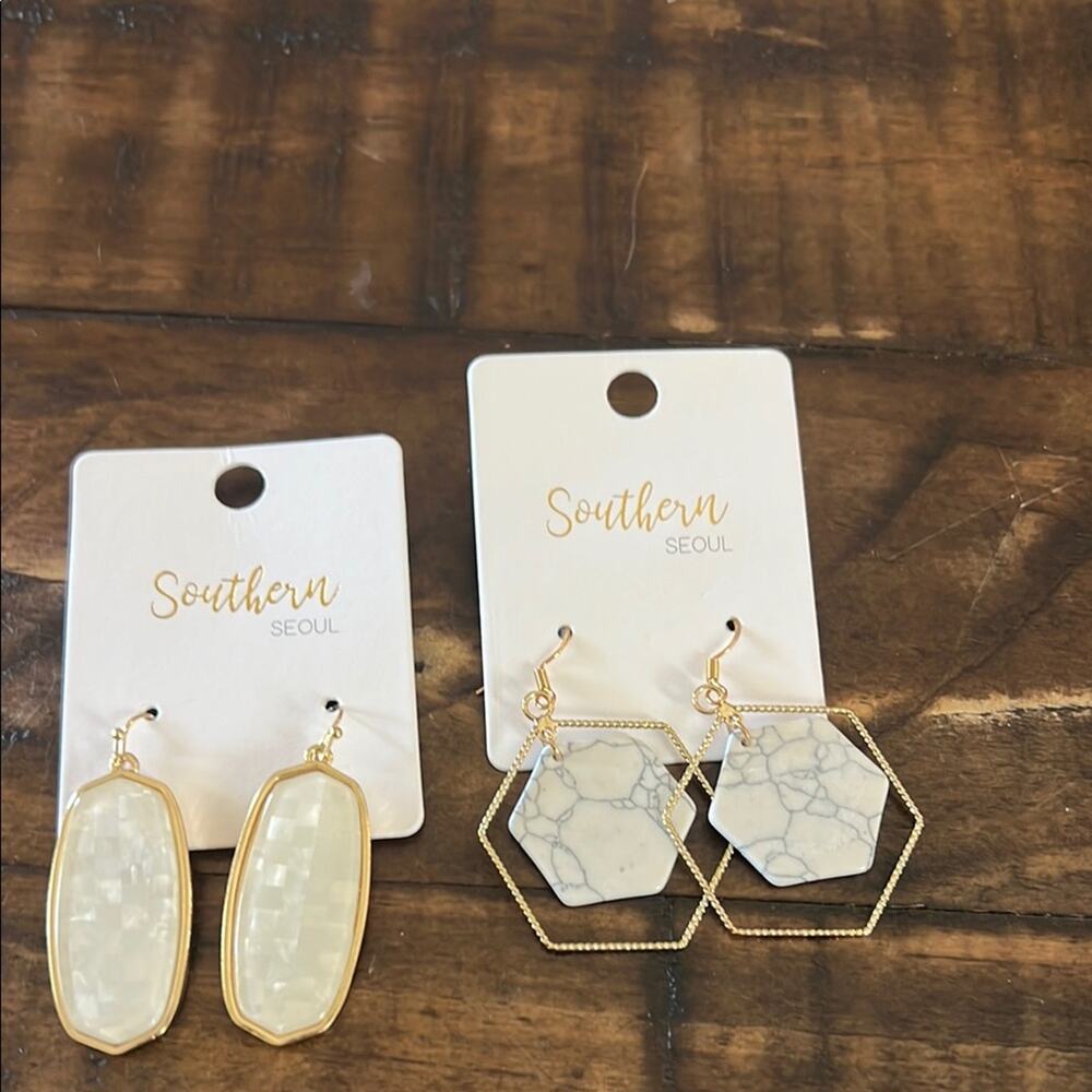 Southern Souel Drop Earrings Goldtone Geometric Fashion Earrings NEW
